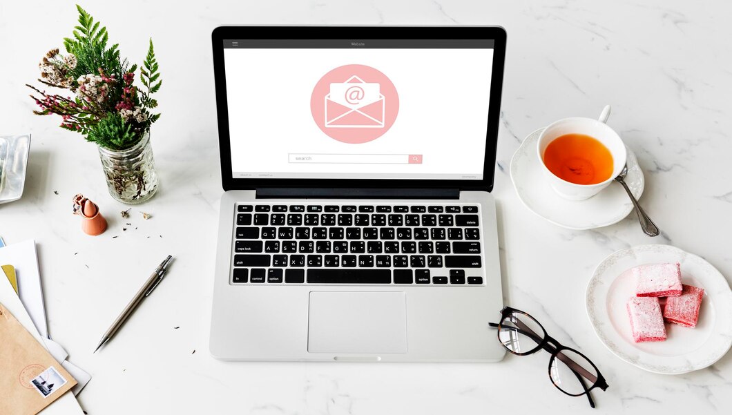 How apple is changing email branding with branded mail in 2025
