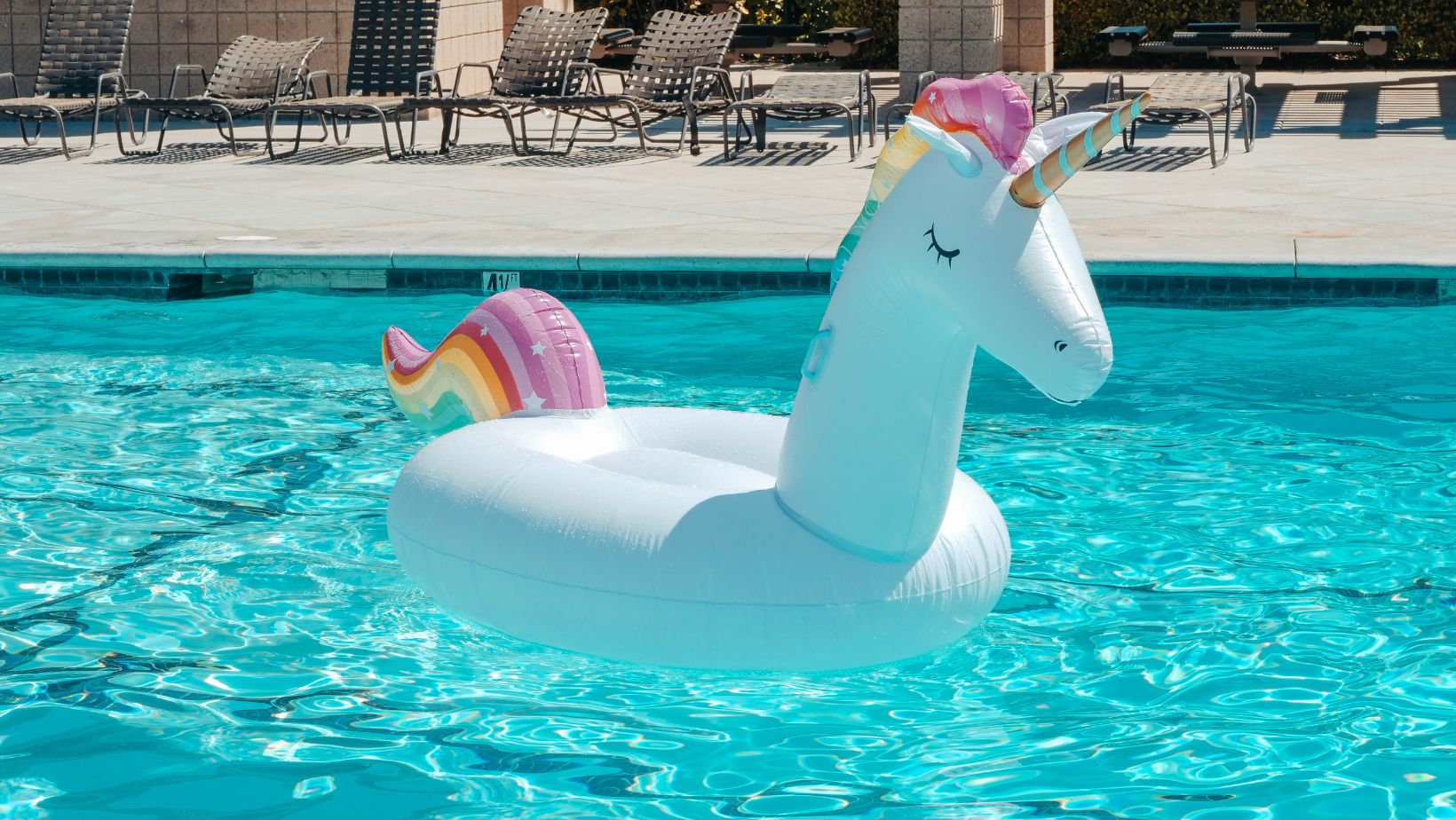 How can a custom pool float make your summer pool parties more fun by improving enjoyment