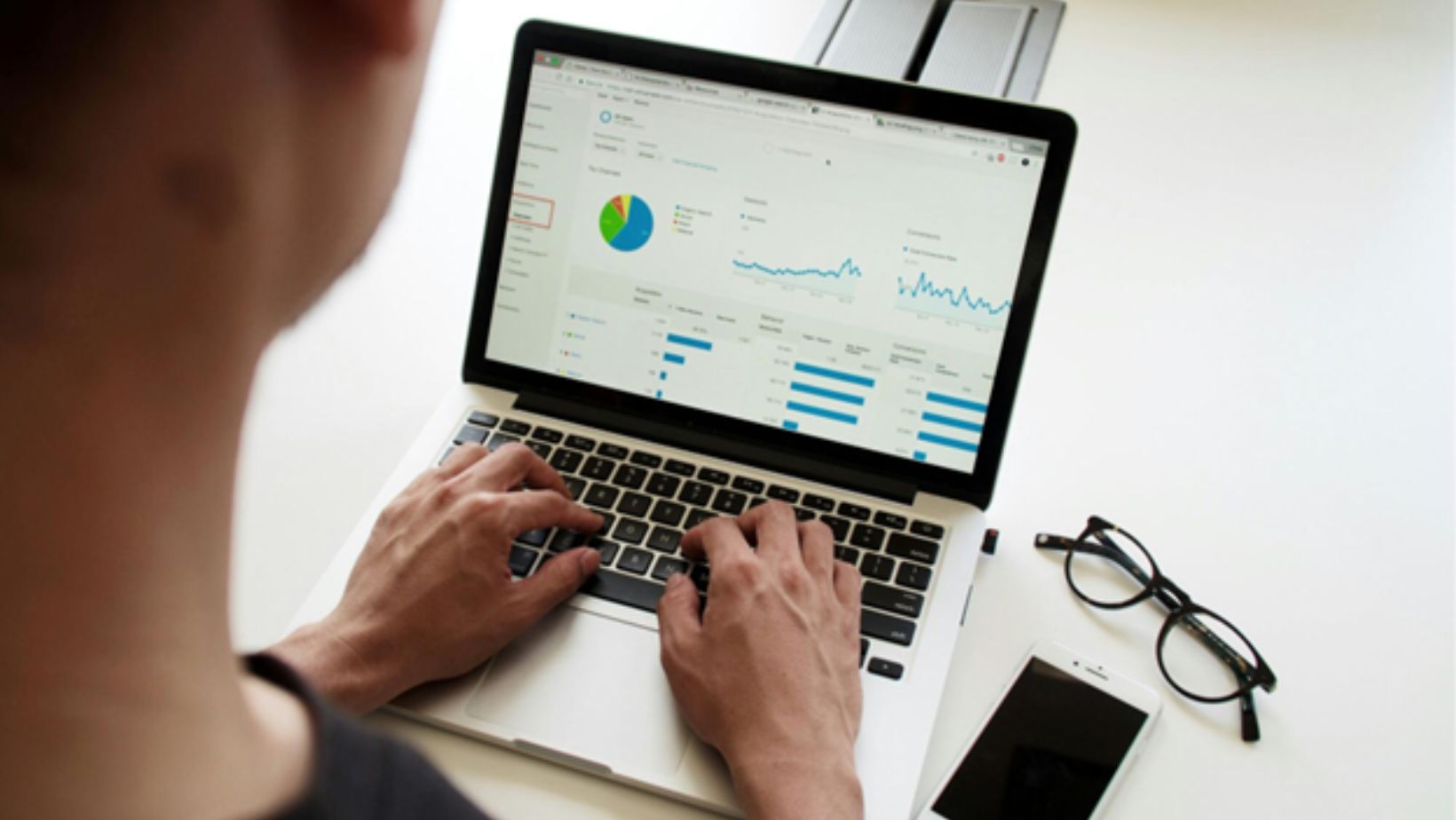 9 ways customized financial solutions boost manufacturing business growth
