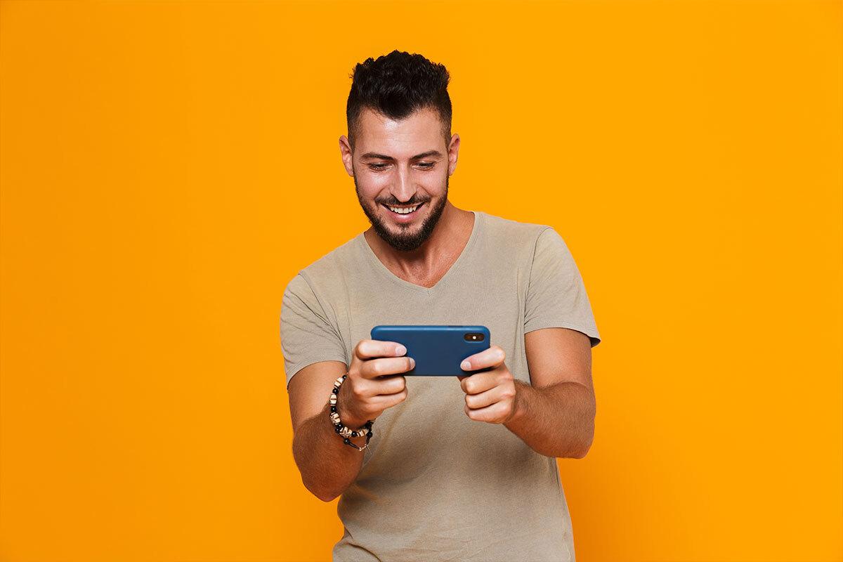 Digital distractions for sports fans how casual games help unwind