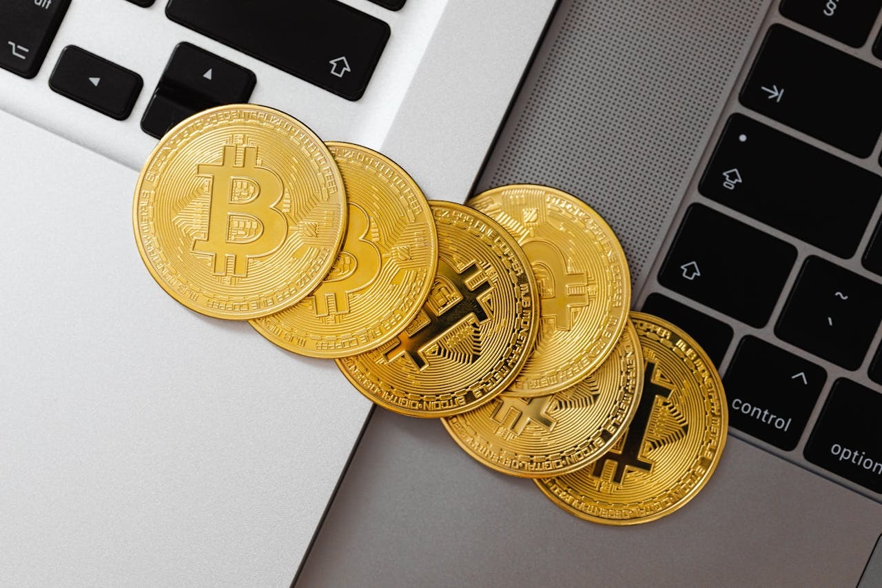 The institutional crypto boom how etfs and bank initiatives are transforming the market